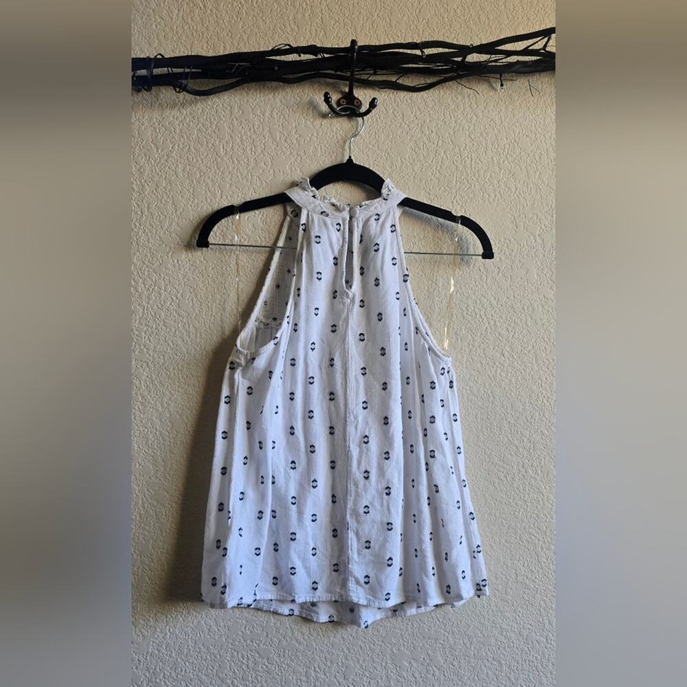 White Sleeveless Halter Top with Black Pattern - Picture 2 of 2
